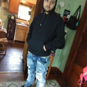 Meet your Posher, Victor